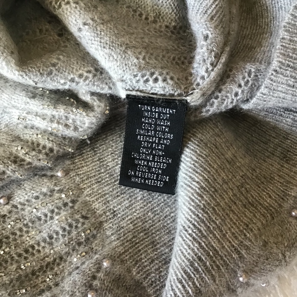 Prive Sweater - Picture 4 of 4